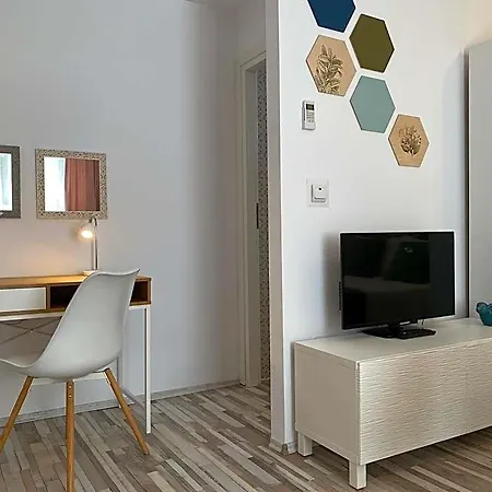 Romantic Hotel